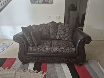 Love Seat and Side Table 