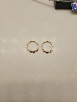 10 Kt Gold Earings New Don't Need 