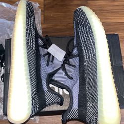 Yeezys Mens Shoes Size 8.5