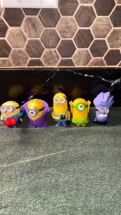 MINION.   LOT.   TOYS