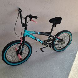 GREAT BMX FOR TEEN OR YOUTH - $65 OBO

