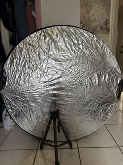 Tripod & Reflector