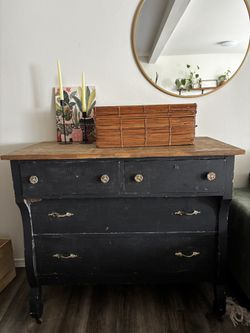 Dresser