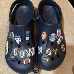 Crocs, W/ 18, “COWBOYS”, Charms, Unisex, Adult, Navy, Baya Clogs, Many Sizes, New With Tags, Great Gift !! 🎁