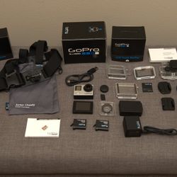 Gopro Hero 4 Black with Extras