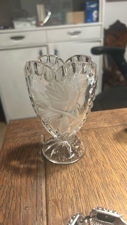 Heart vase lead crystal