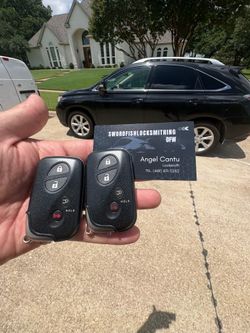 Keys, Key Fobs, key programming, smart keys, lost keys, damaged keys, remote keys, push to start,, chipped, Keys transponder keys