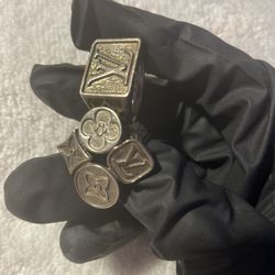 Lv Rings 10k Gold