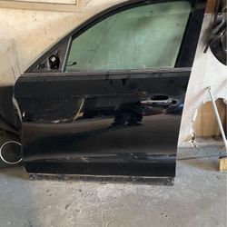 Audi Q5 2016 Left Front Door 