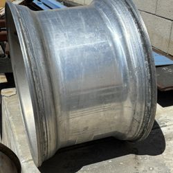 5 Semi Truck Wheels  22"