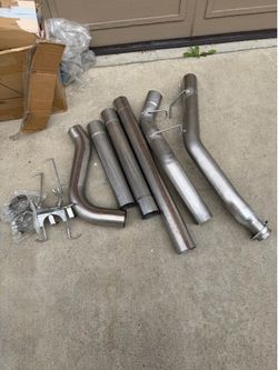 New 4” diesel exhaust I’m not sure what it’s for. Make me an offer