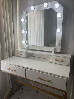White vanity mirror
