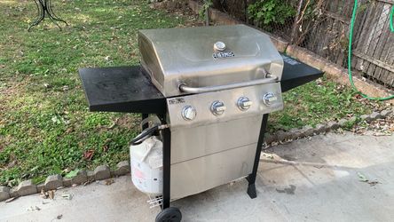 Gas grill 150$