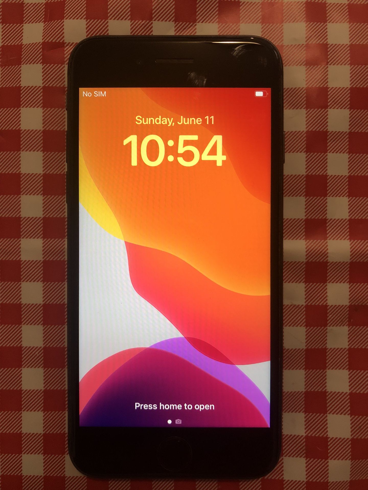 Apple iPhone 8 64GB Unlocked For Any Carrier Like New!