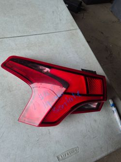 Hyundai santa fe left tail light oem