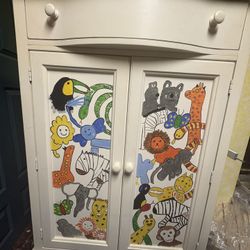 Vintage Lexington hand-painted children’s dresser 