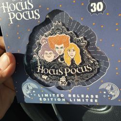 Disney Parks 2023 Hocus Pocus 30th Anniversary Sanderson Sisters Mini Jumbo Pin