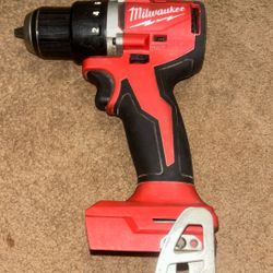 Milwaukee M18 Drill/Driver  1/2’ (13mm)
