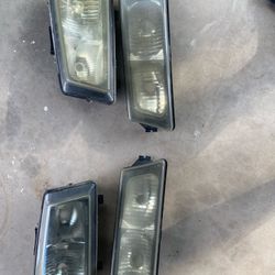 03-05 Silverado Headlights
