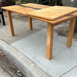 Free Table