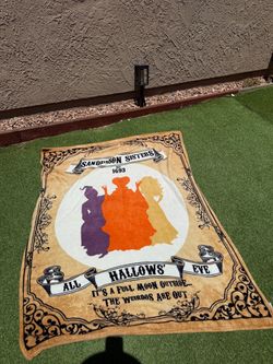 Hocus Pocus blanket (92026 near police and fire HQ)