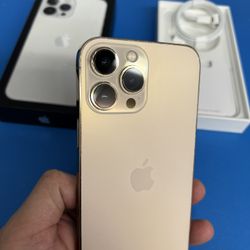 iPhone 13 Pro 256gb Unlocked For Any Carriers ( Liberado)
