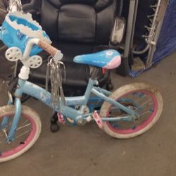 Girls bike