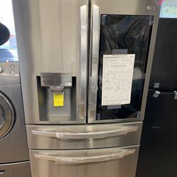 LG Refrigerator With Instaview FSXT9