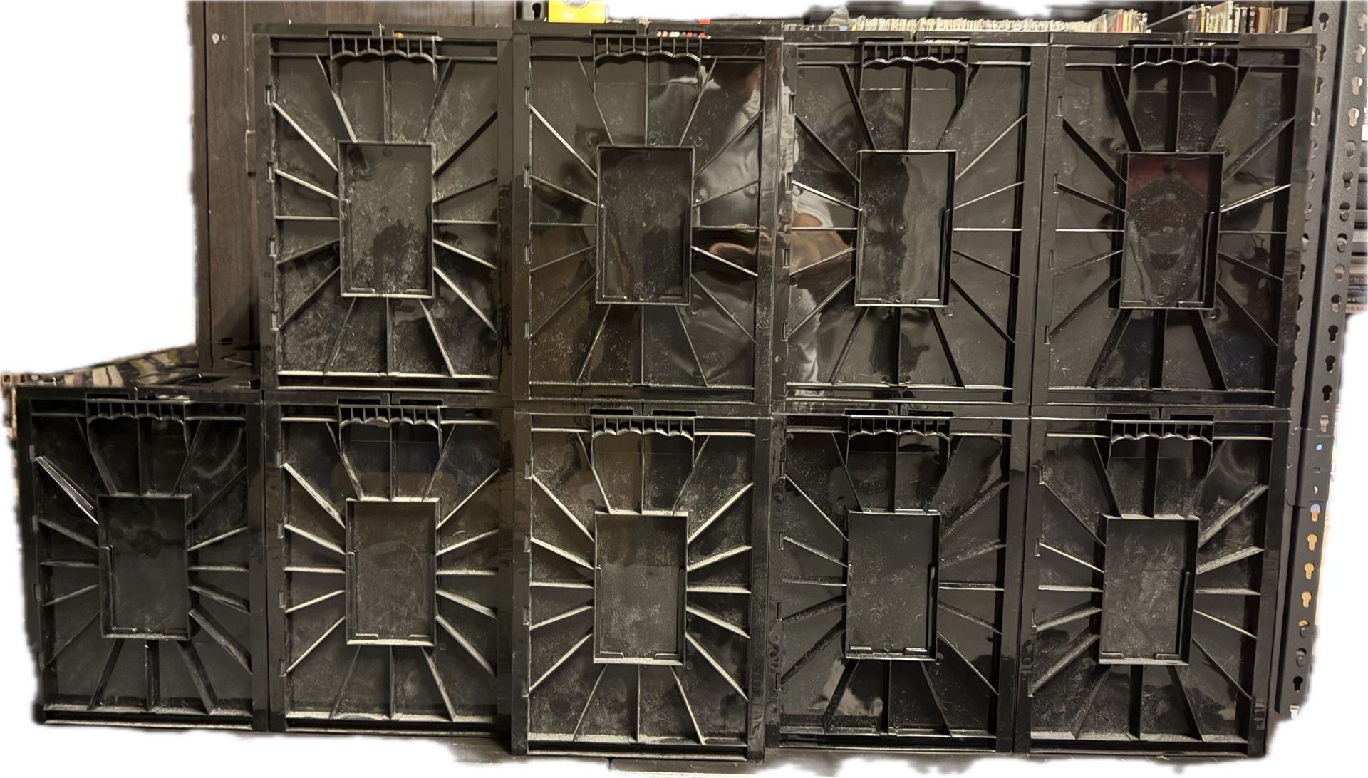 COMIC BOOK Short box. Black (9) Used