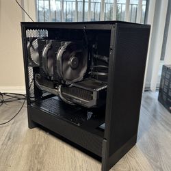 Gaming PC with RTX 5070Ti