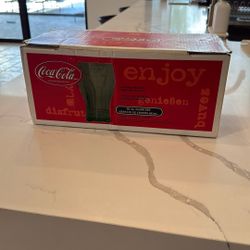 Case Of 8 Vintage Coke Glass 