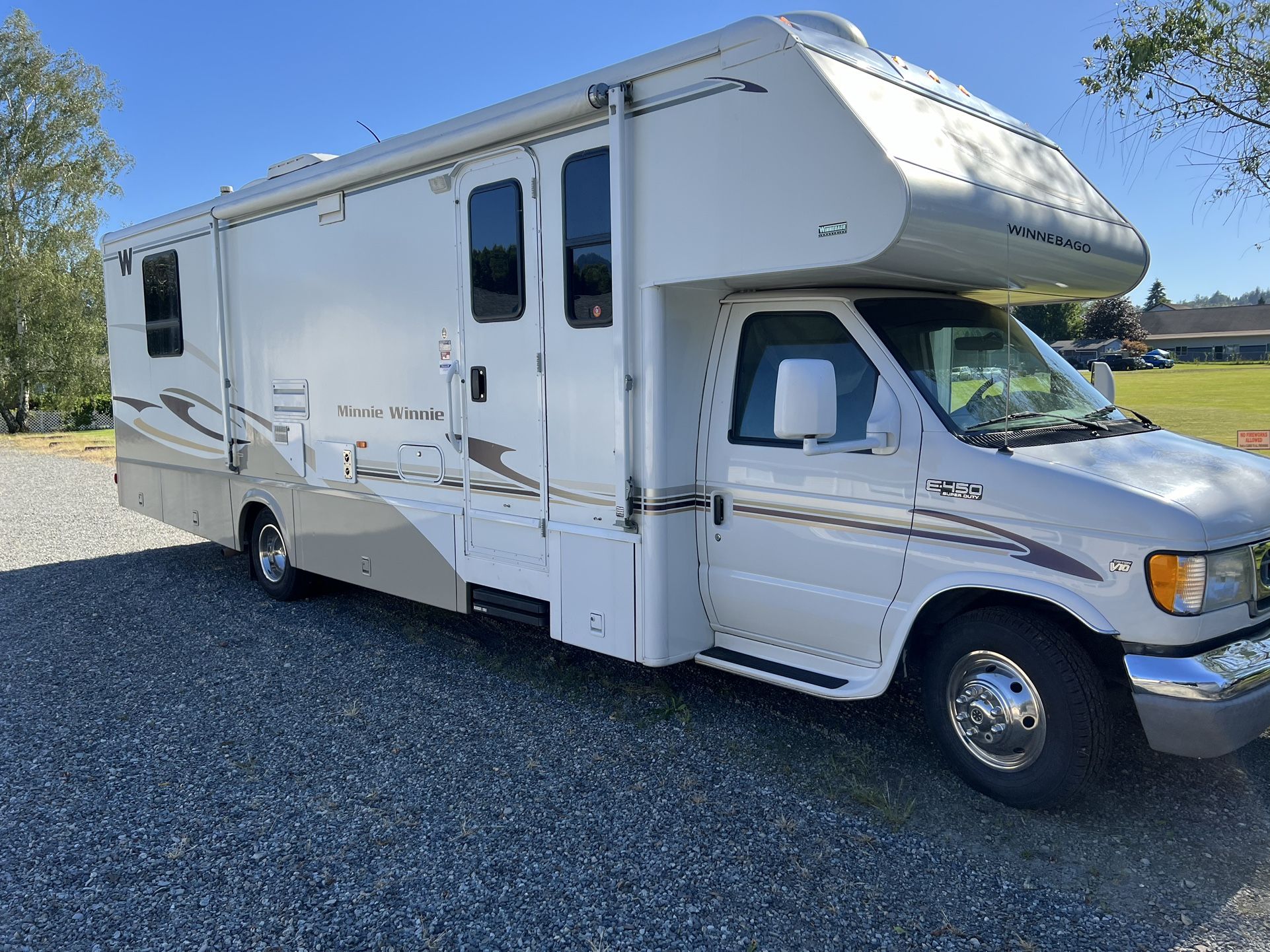 2003 Winnebago Minnie Winnie