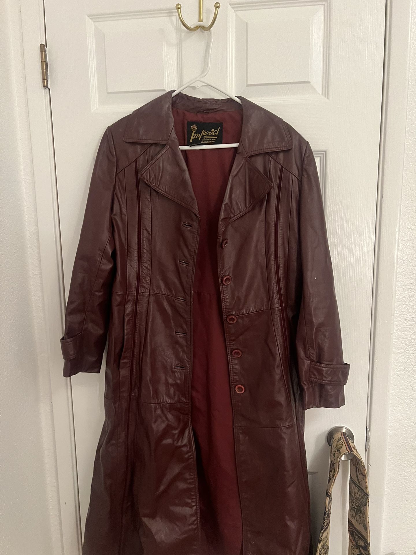 women’s leather trench coat 