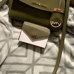 Micheal Kors Extra Small Ava With Matching Wallet 
