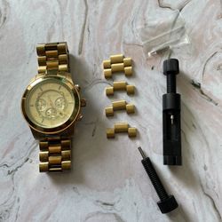 Michael Kors Gold Watch (READ DESCRIPTION)