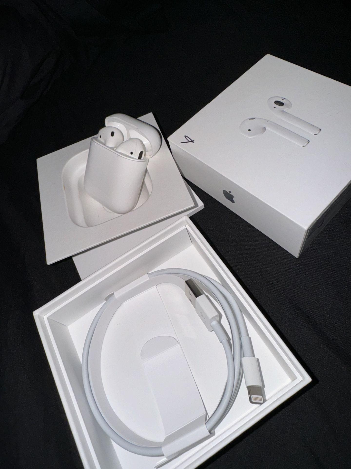 Apple AirPods 2nd Generation W/ Charging Case