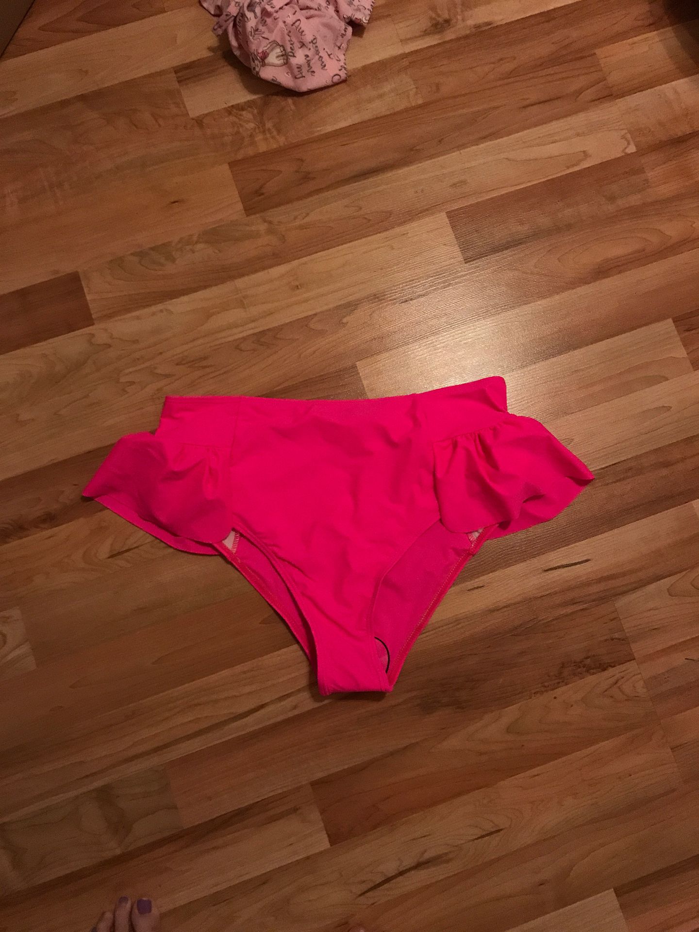 Hot pink bikini bottom women’s large