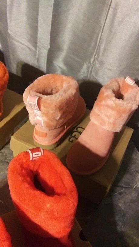 Ugg’s Size 9 10 & 11