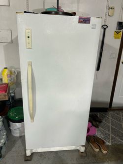 Upright freezer