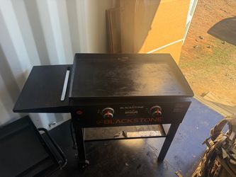 Blackstone Adventure 2-Burner Flat Top Griddle