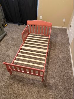 Delta Children Canton Toddler Bed — Apricot