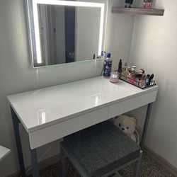 LED Vanity Mirror & Chair