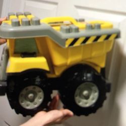 Tonka Mighty-Tuff Tow & Go Kids Large Dump Truck MEGA Blocks compatible