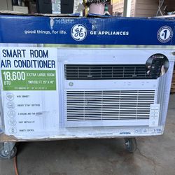 New 18,300 BTU smart Window air conditioner cools 1000 sqft