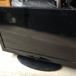 Televisor 32 ".se Le Puede Conectar Roku 