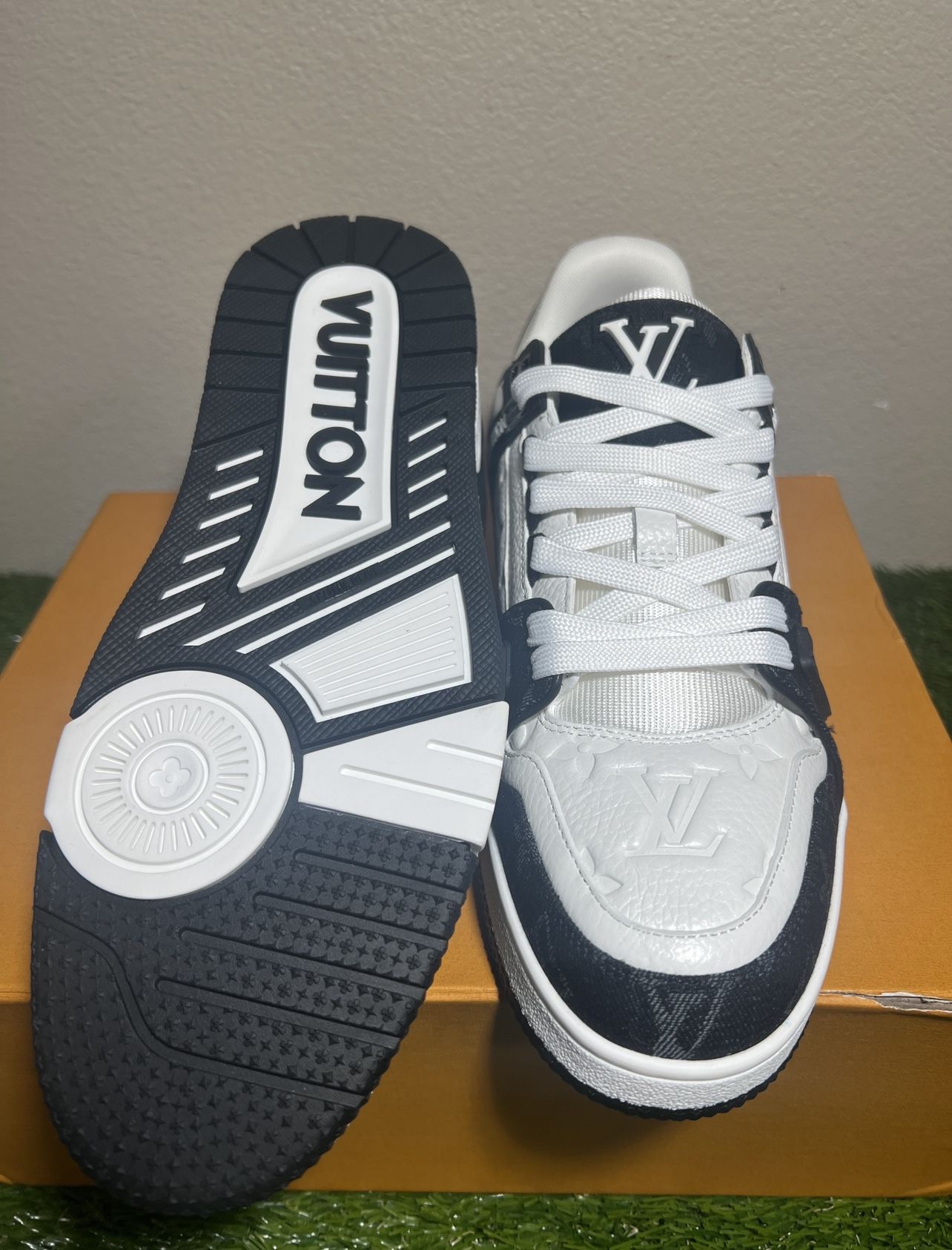 Louis Vuitton Trainer Black White Denim Monogram Embossed Leather Sneakers  LV8 US9-9.5 for Sale in Diamond Bar, CA - OfferUp