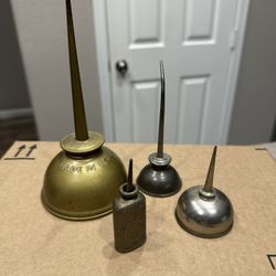 4 Antique oil cans - sold together