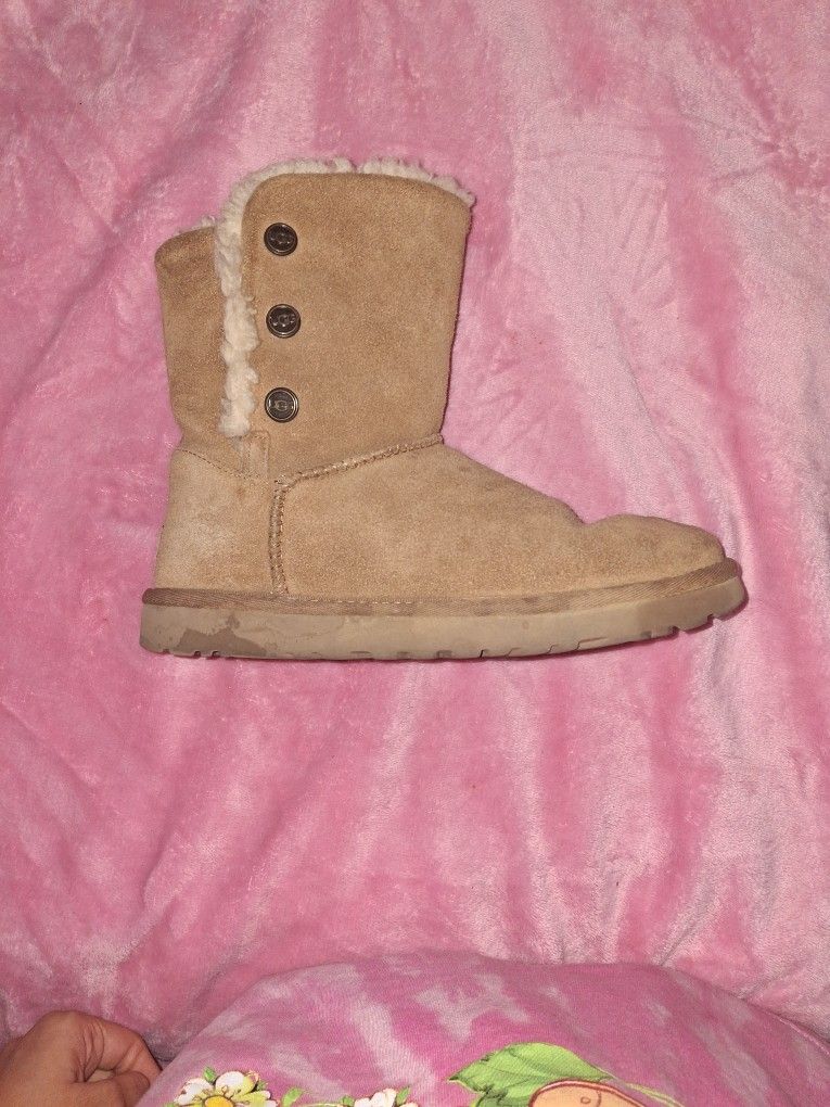 Uggs Size 7.5