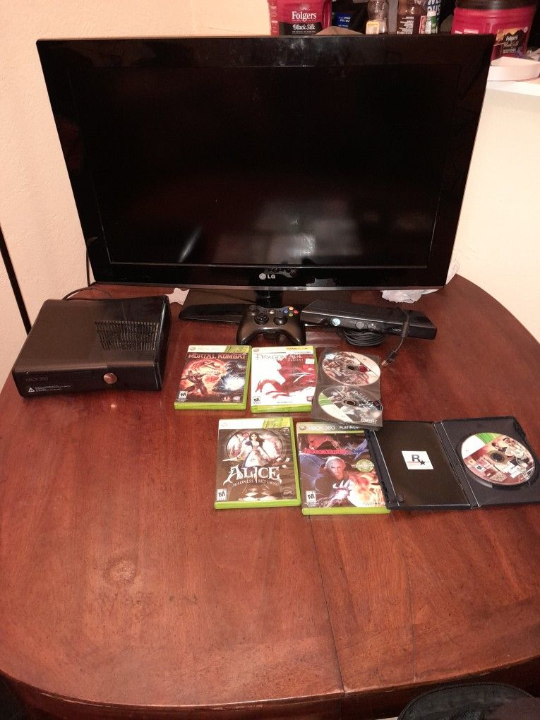 Xbox 360 In Perfect Condition With Kinect and One Controller And 12 Games