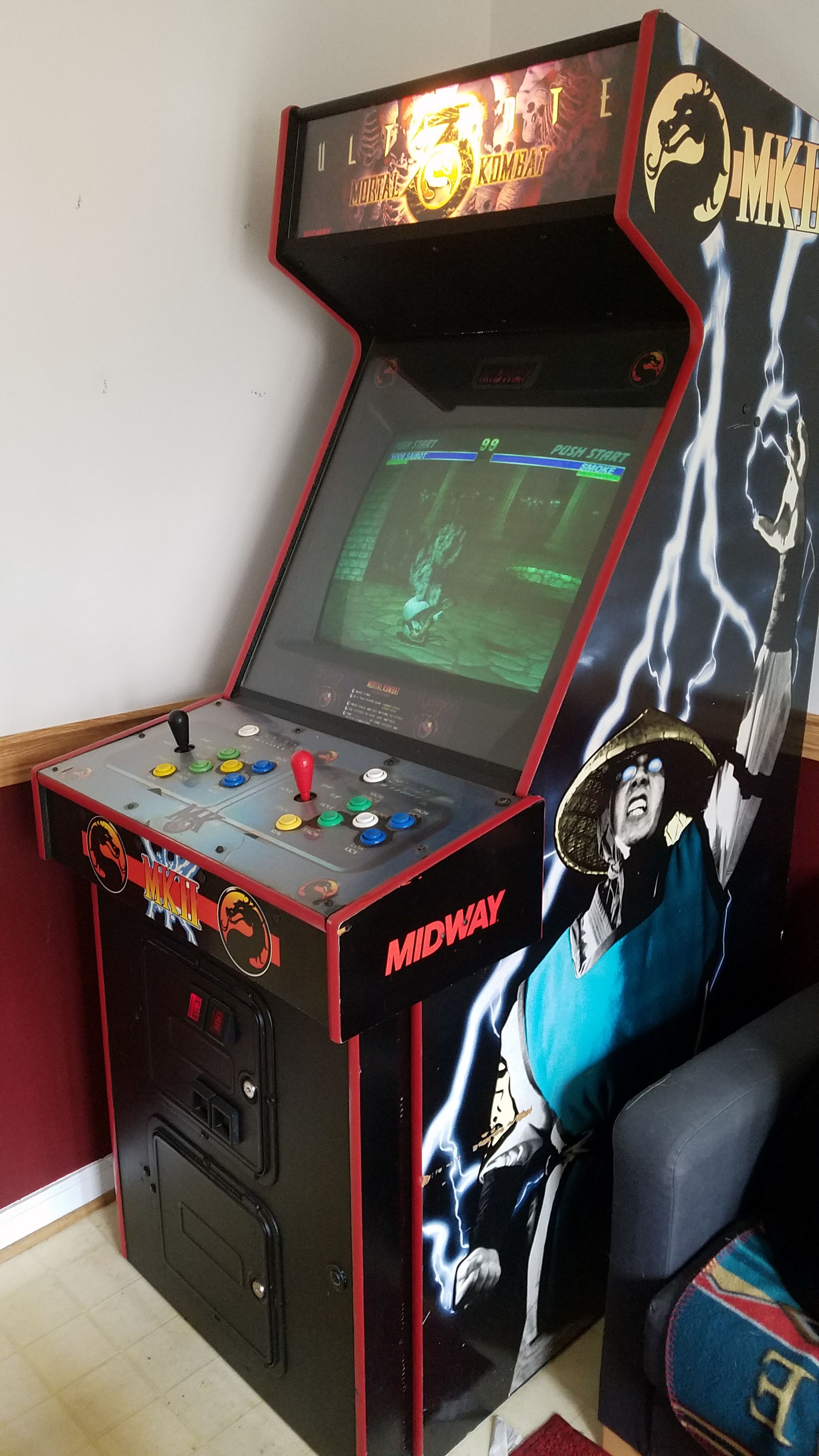 Mortal Kombat Ultimate Arcade Machine